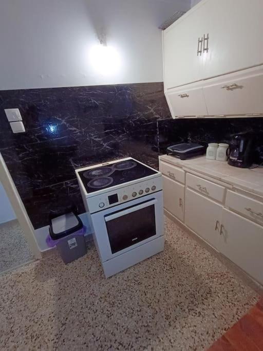 Appartement Marina Zea พีเรียส ภายนอก รูปภาพ